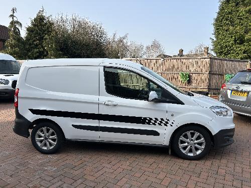 2018 Ford Transit Courier Trend